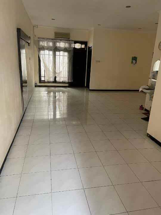 rumah 1 lantai nirwana eksekutif row jalan 3 mobil