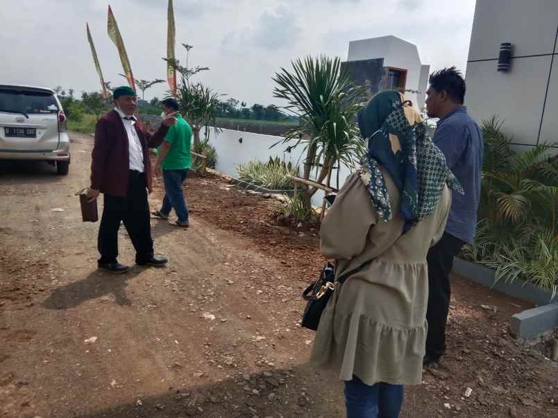 rumah 2 lantai dekat bandara internasioanal keratajati