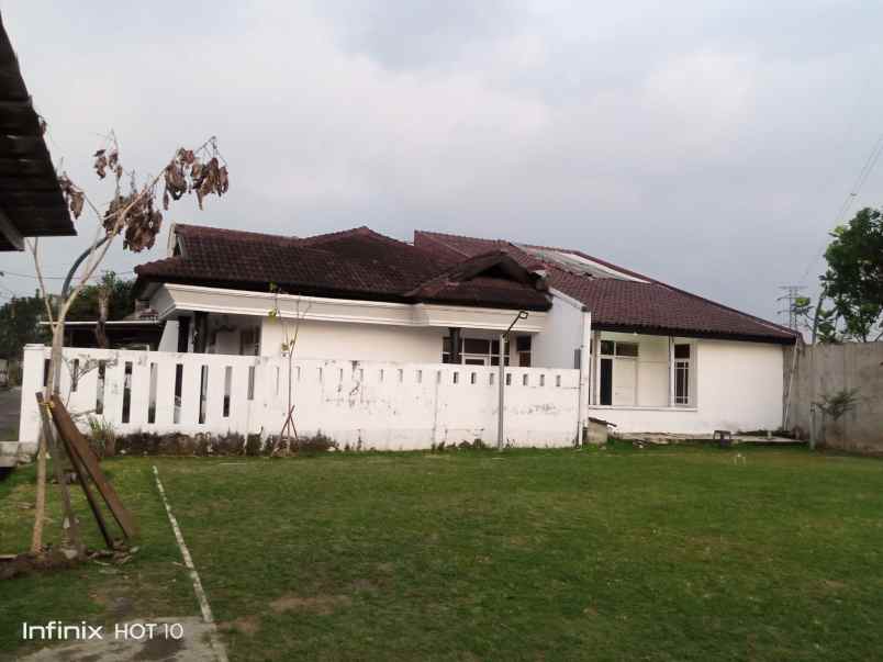 rumah 4 kamar 200 m dekat tol padaleunyi bandung