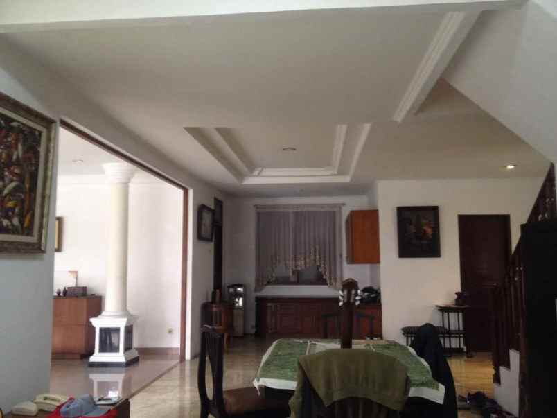 rumah bagus sektor 7 bintaro