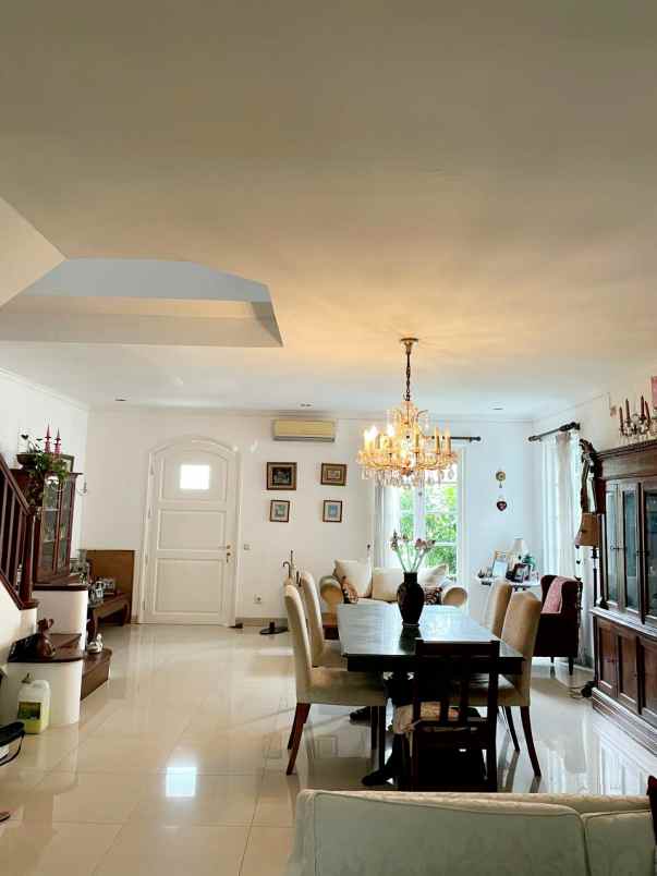 rumah bagus siap huni di taman provence bsd tangsel