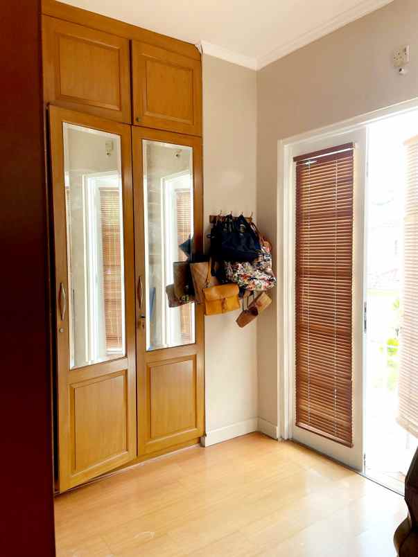 rumah bagus siap huni di taman provence bsd tangsel