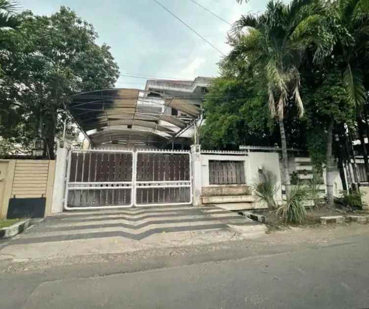 rumah bagus surabaya nol jalan untung suropati