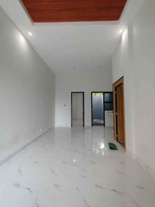 rumah baru 2 lantai siap huni di cibubur