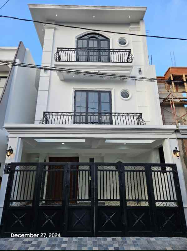 rumah baru american classic di cinere depok