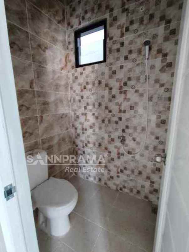 rumah baru bagus desain kekinian dekat gdc depok fry