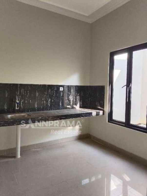 rumah baru bagus desain kekinian dekat gdc depok fry