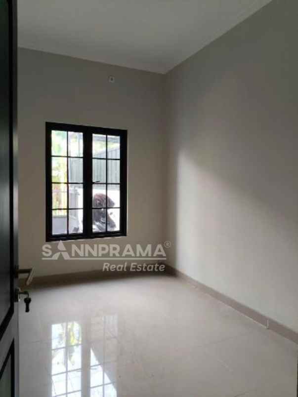 rumah baru bagus desain kekinian dekat gdc depok fry