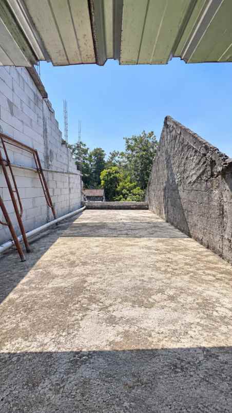 rumah baru banguntapan harga rp890 juta nett