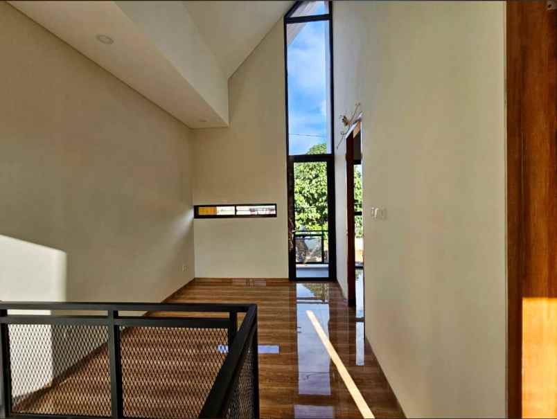 rumah baru desain scandinavian di ciputat