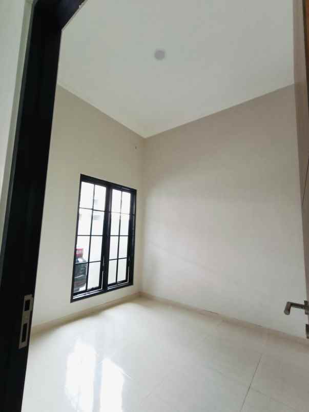 rumah baru modern minimalis lokasi sawojajar 1