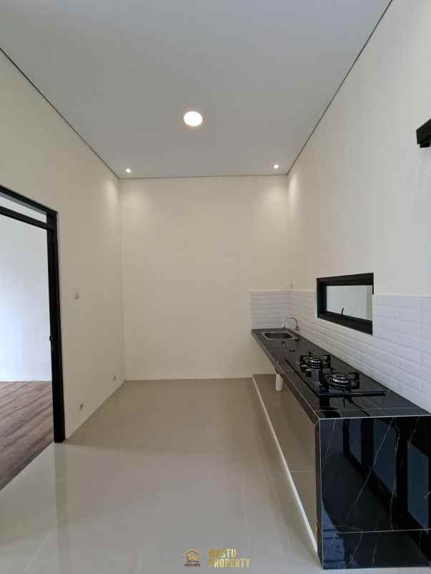 rumah baru siap huni dekat jalan wates km 8 di sleman