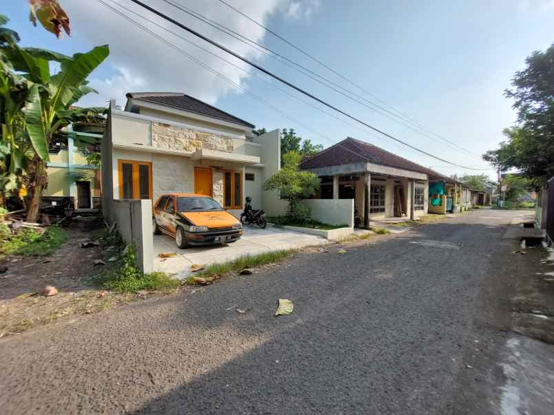 rumah baru siap huni dekat smkn 1 bantul