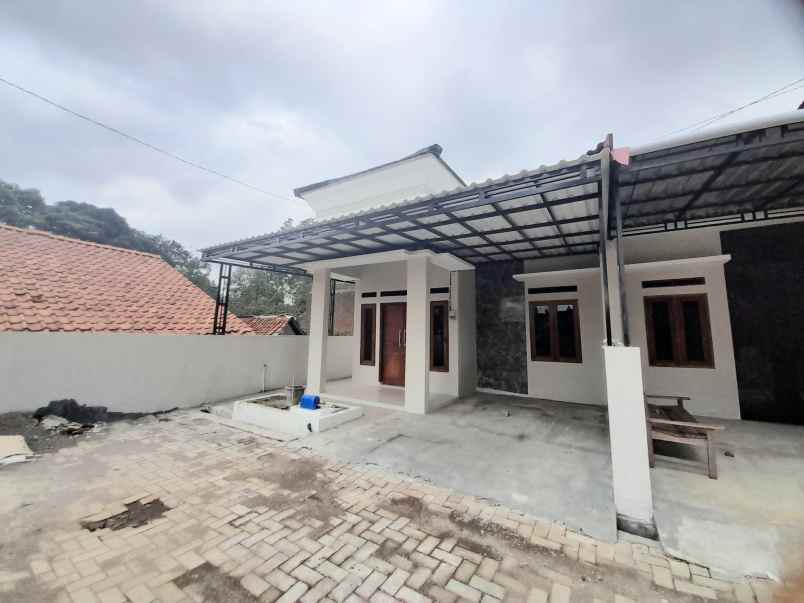 rumah baru siap huni karangsalam dekat unwiku