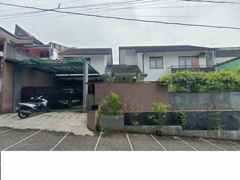 rumah besar jl cigadung tubagus ismail dago bandung