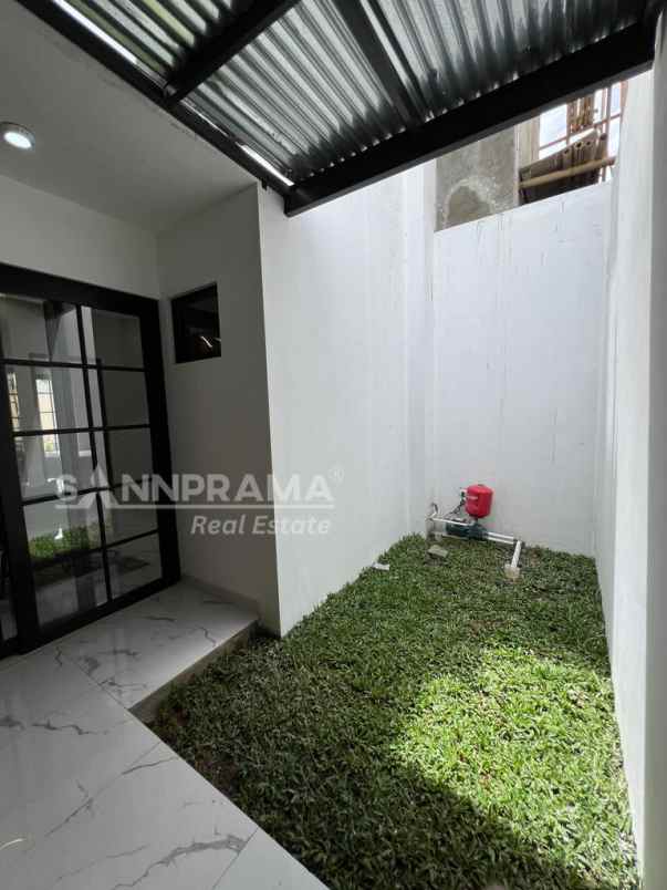 rumah cantik 2 lt tirtajaya depok