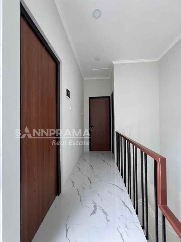 rumah cantik 2 lt tirtajaya depok