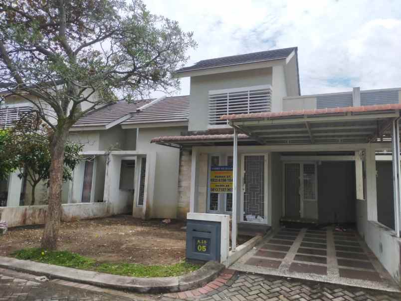 rumah cantik desain modern di kawasan citra garden