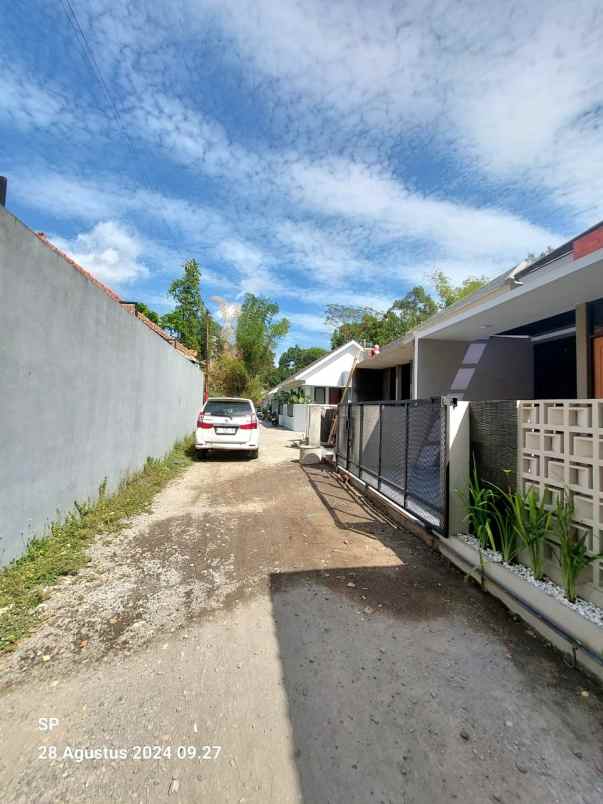 rumah cantik modern dekat sd model