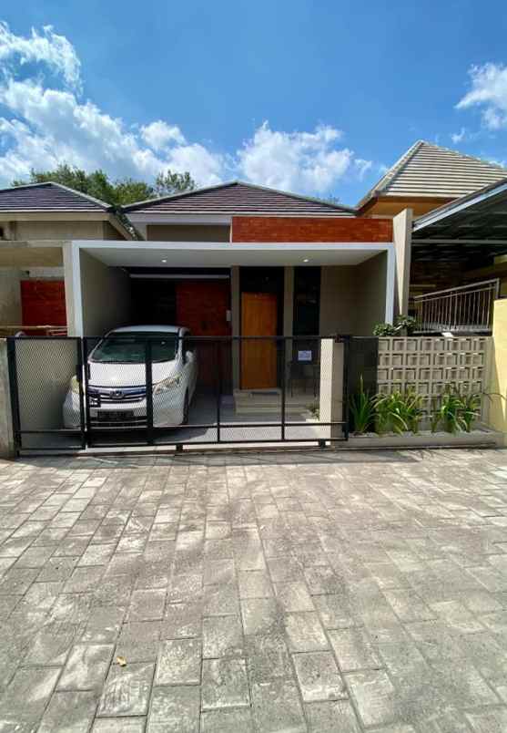 rumah cantik modern dekat sd model