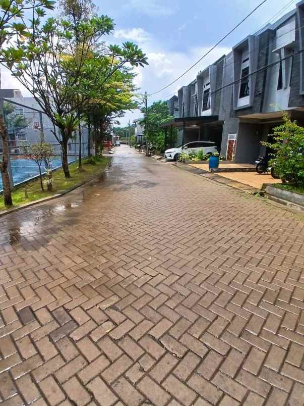 rumah cluster 2 lantai murah hook dipengasinan depok