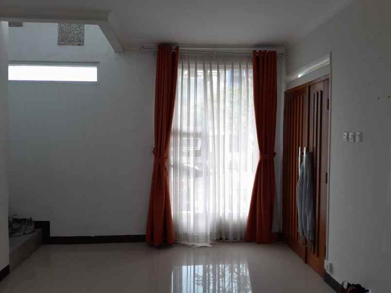 rumah cluster d royale cihanjuang security 24 jam