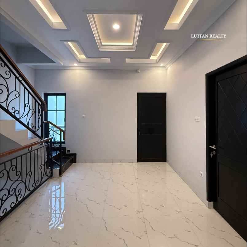 rumah cluster jagakarsa siap huni