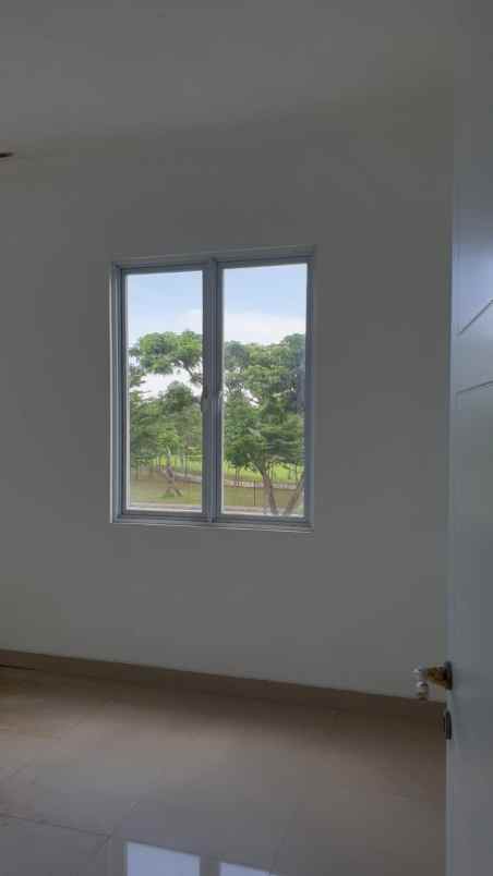 rumah cluster north thames jakarta garden city