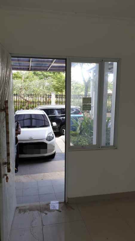 rumah cluster north thames jakarta garden city