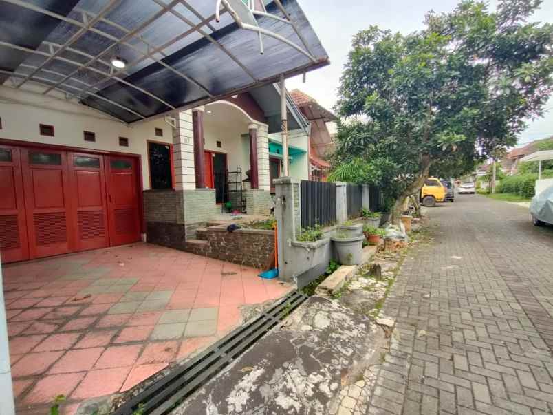 rumah dekat pemkot cimahi di cihanjuang