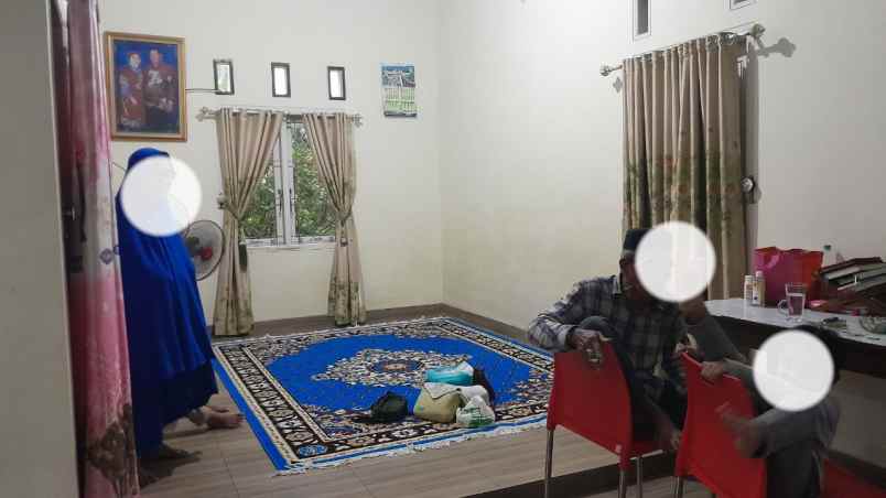 rumah dengan 4 kamar tidur di lempasing dijual nego