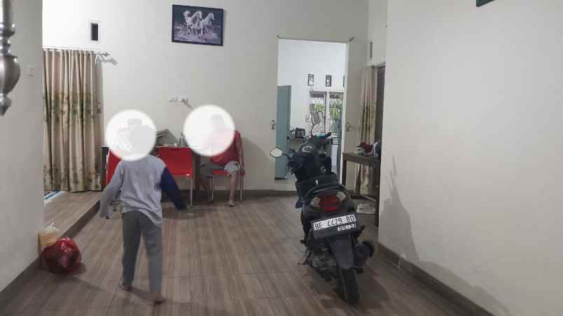 rumah dengan 4 kamar tidur di lempasing dijual nego