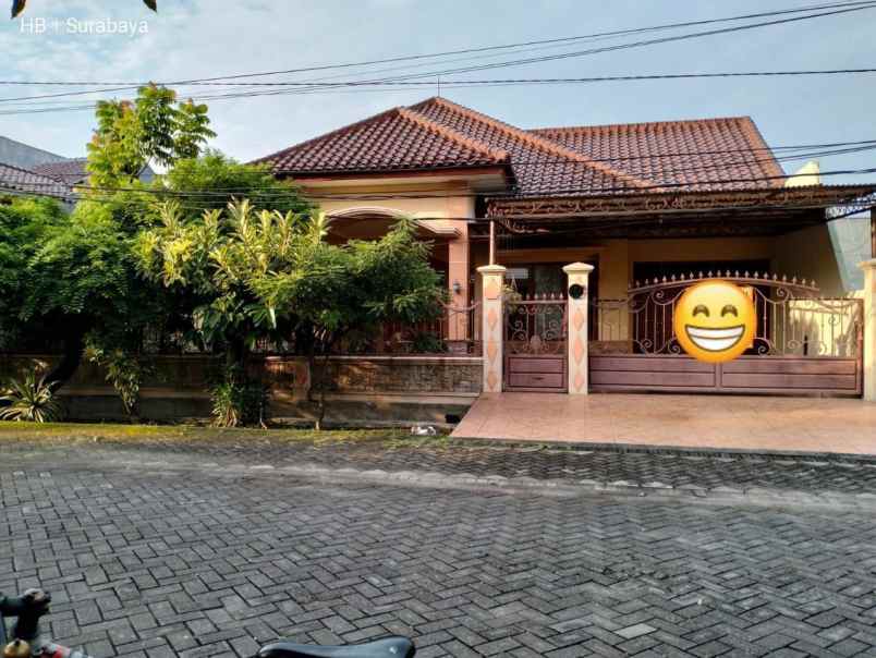 rumah di gayungsari surabaya selatan row jalan 3 mobil