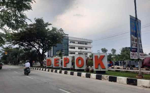 rumah dijual cash dekat alun alun gdc grand depok city