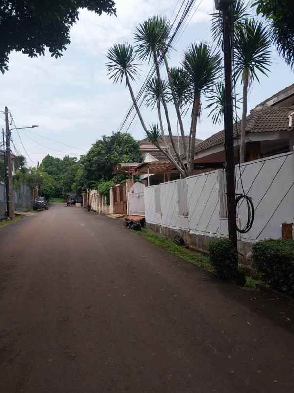 rumah dijual di cirendeu jakarta selatan siap huni