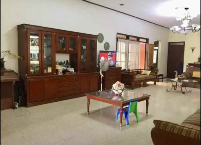 rumah dijual jalan manyar jaya praja