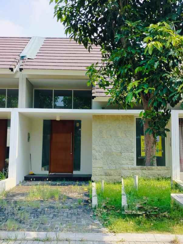 rumah dijual northwest park citraland surabaya barat