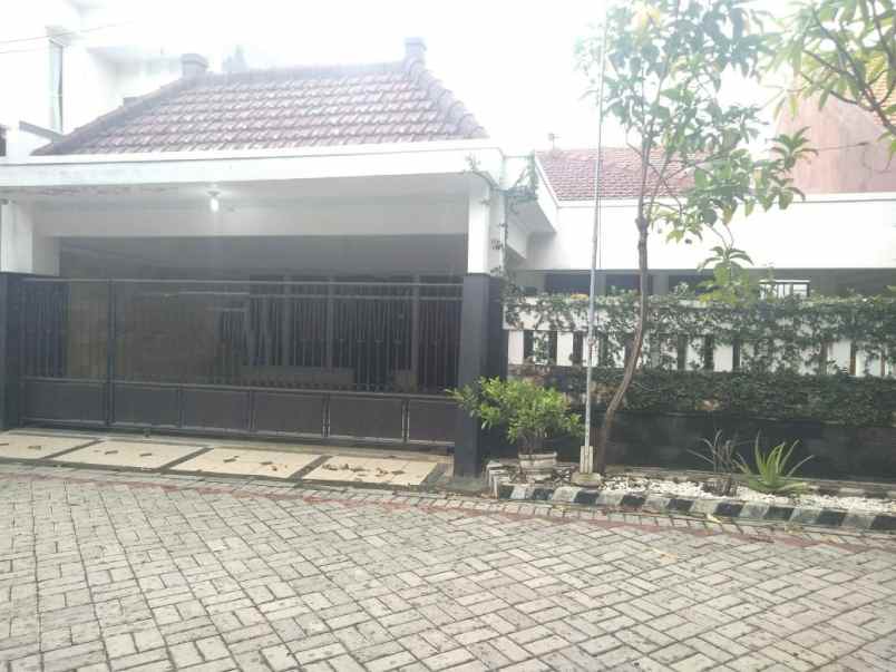 rumah furnished bagus rungkut menanggal surabaya timur