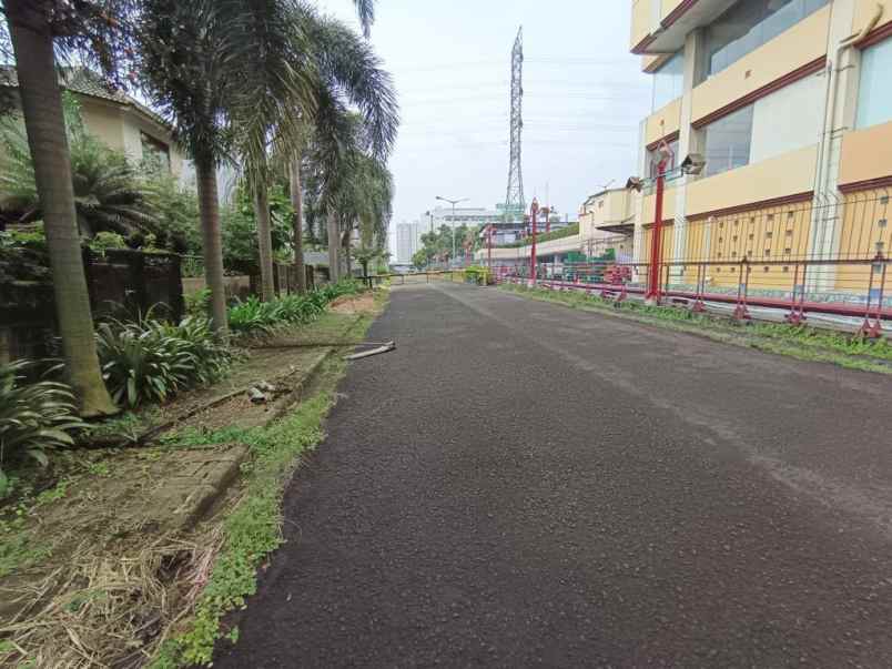 rumah hook 2 lantai di perumahan puri cinere depok