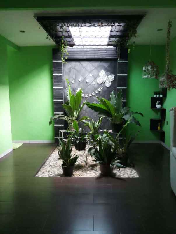 rumah hook 250 meter pondok aren tangsel