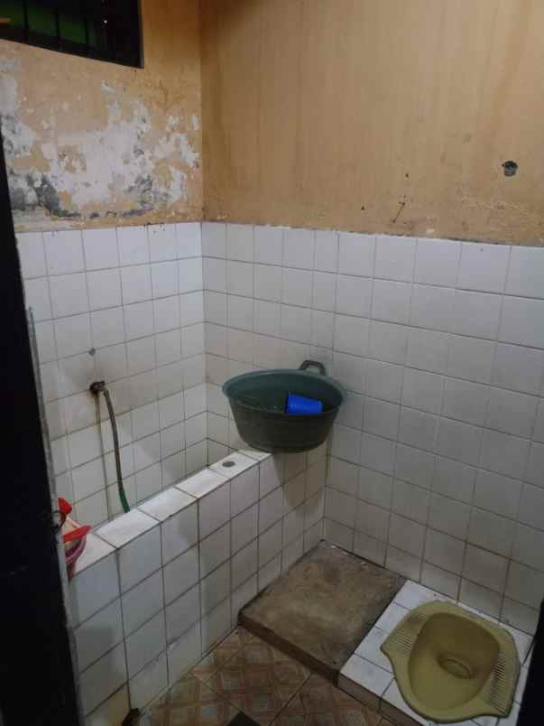 rumah hook pojok full bangunan