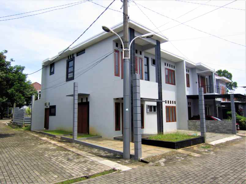 rumah jalan gunung