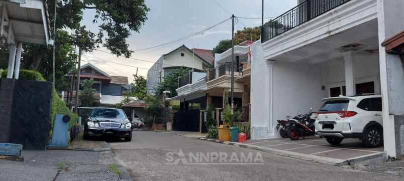 rumah jl margonda