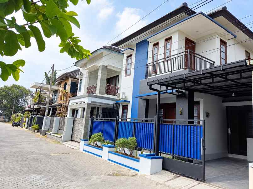 rumah kontrakan full furnished 4 kamar tidur
