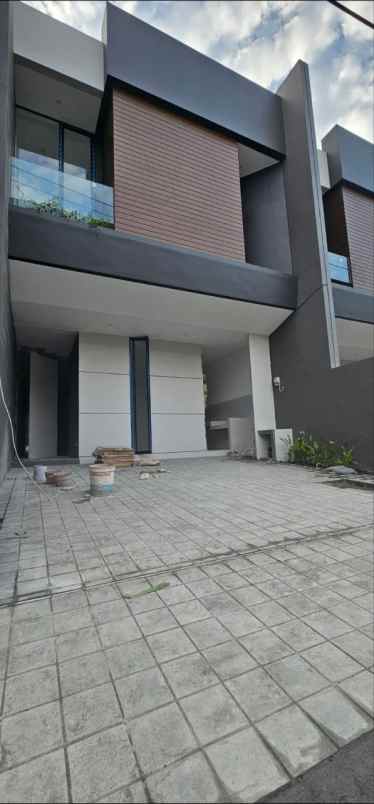 rumah kutisari indah new minimalis