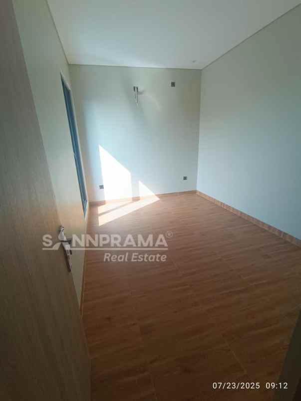 rumah lokasi super strategis meruyung limo depok