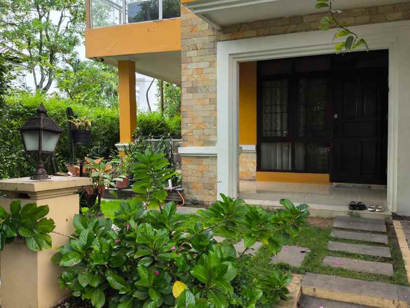 rumah lux idaman kota baru parahyangan hanya 3 m an