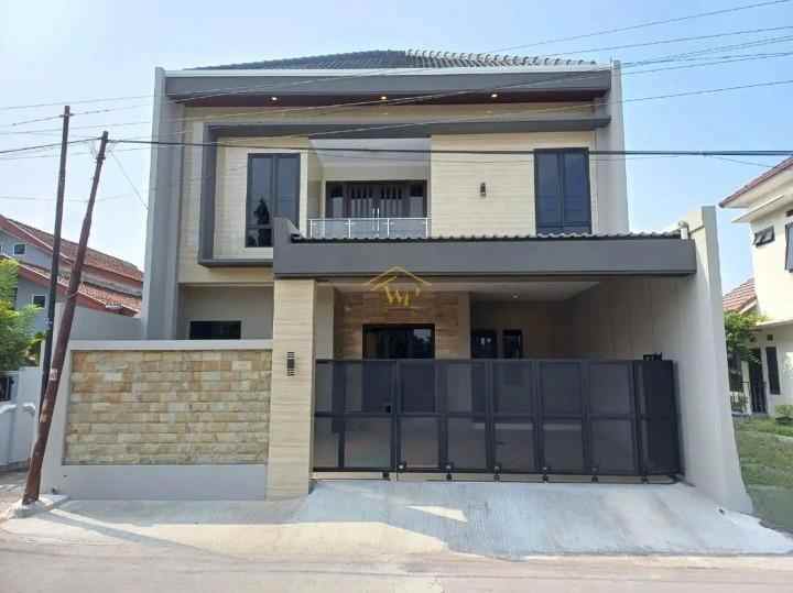 rumah mewah 2 lantai full furnished di maguwoharjo