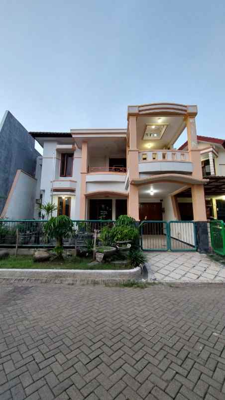 rumah mewah 2 lantai siap huni dharma husada regency