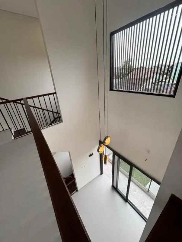 rumah mewah baru siap huni di duren sawit jaktim